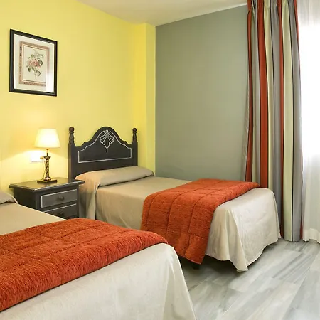 Apartahotel Ona Campanario 3*