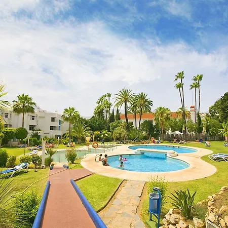 Apartahotel Ona Campanario 3*