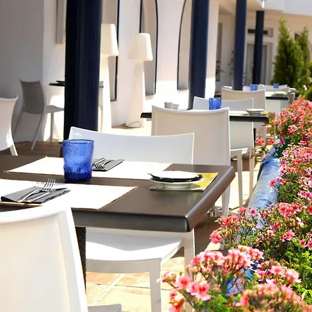 Apartahotel Ona Campanario 3*